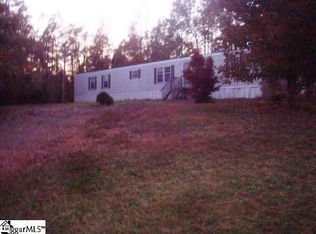 1077 Dean Springs Cir, Belton, SC 29627