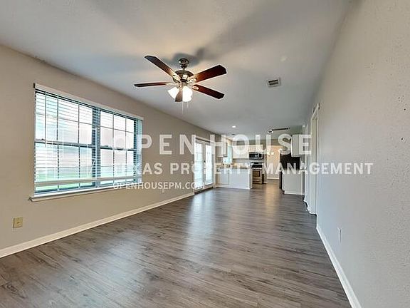 3rd image of 3714 Ginger Ln