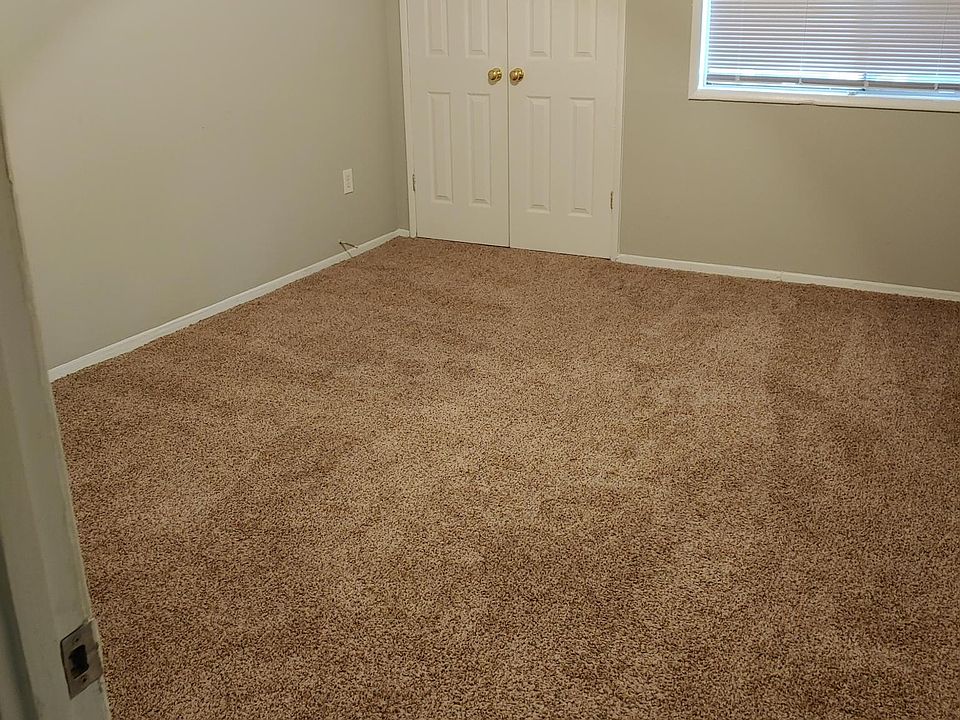 2nd image of 7127 Donnell Pl