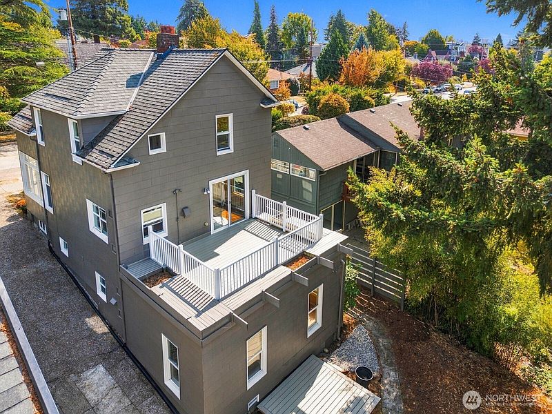 4th image of 7741 1st Avenue NE