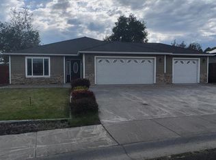 3316 Paramont St, Klamath Falls, OR 97603