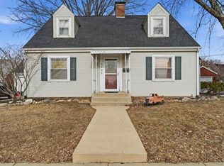 2705 W Manor Pkwy, Peoria, IL