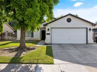 1100 Lampe St, Tulare, CA 93274