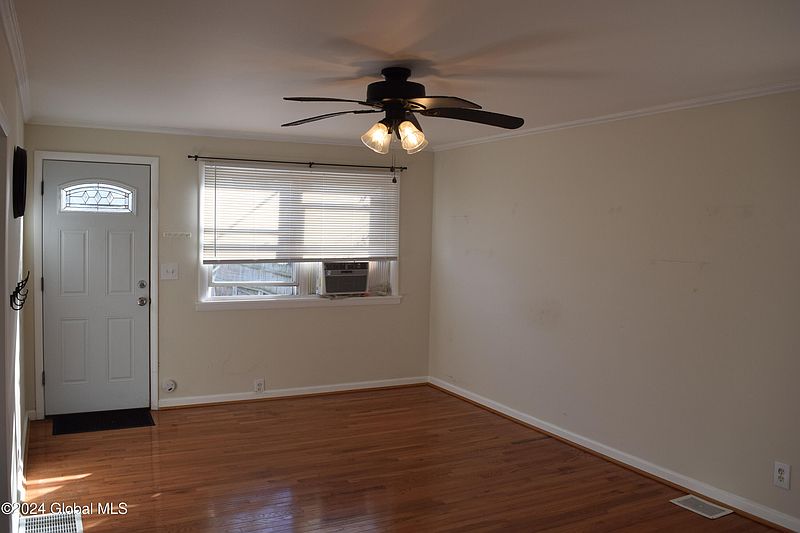 5th image of 3 Pierce Street