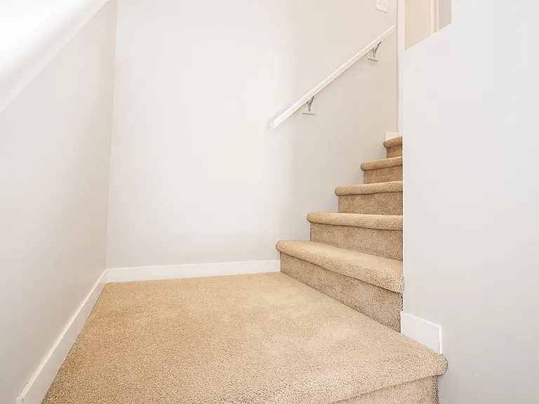 100 Southview Cres #502 — Photo 38