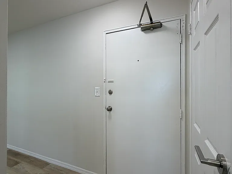 48 Stonehurst Blvd #C — Photo 22