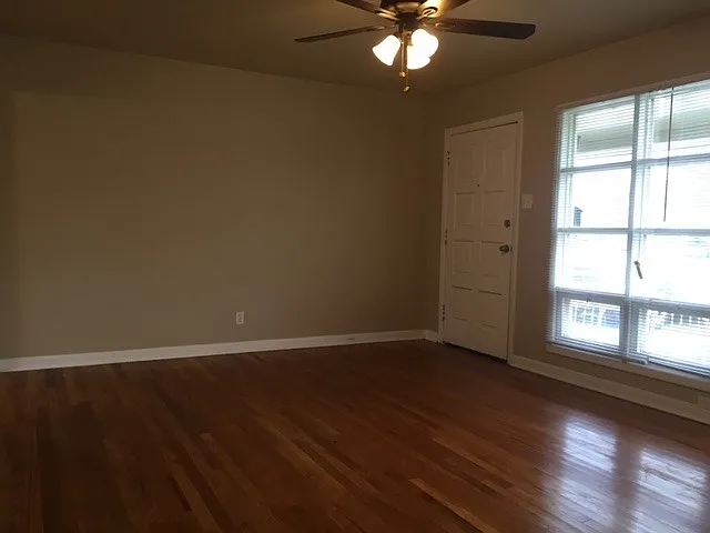 Huge 4 Bedroom/2 Bath/2 Living Room House close to TTU - Available AUGUST — Photo 3