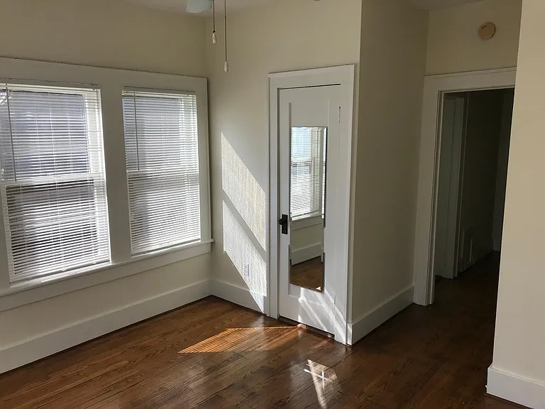 4604 Gaston Ave — Photo 13