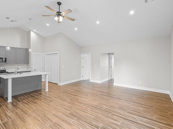3rd image of 2724 Tim Rogers Ln