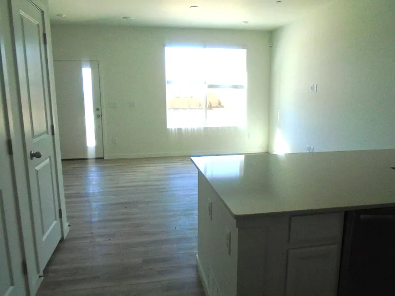5378 2nd Ave — Photo 2