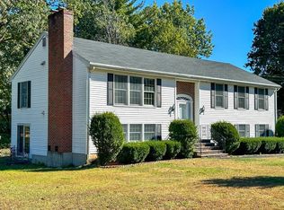 31 Varnum Ave, Dracut, MA 01826