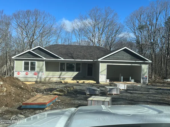 107 Plum Ln, Milford, PA 18337