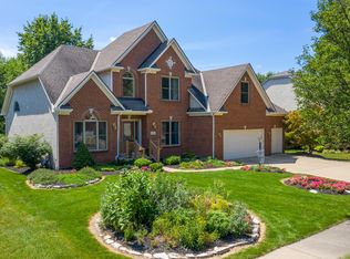8320 Saybrook Dr, Westerville, OH