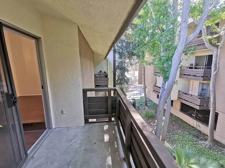 1605 Hotel Cir S #B312 — Photo 12