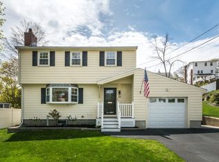 20 Dale Cir, Waltham, MA 02451