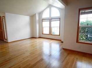 985 Diamond St, Springfield, OR 97477