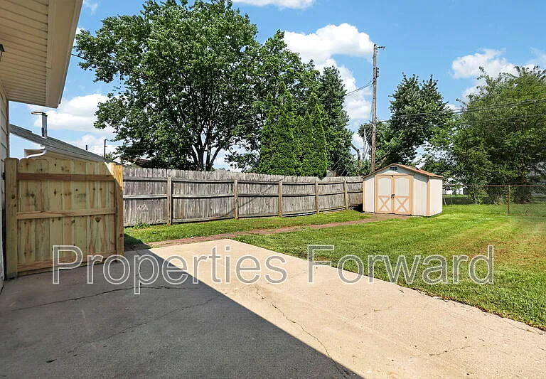 4330 Joseph St — Photo 30