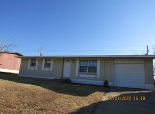 3412 NW Lincoln Ave, Lawton, OK 73505