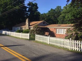 30 Teakettle Spout Rd, Mahopac, NY 10541