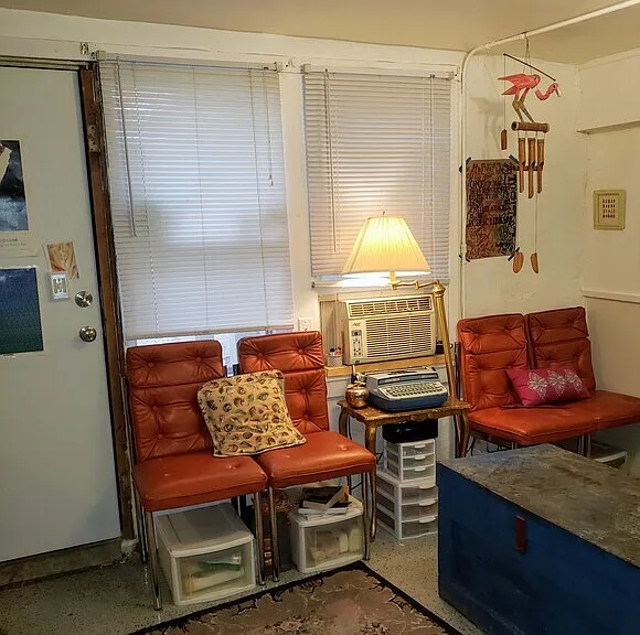518 N Van Buren St #4 — Photo 5