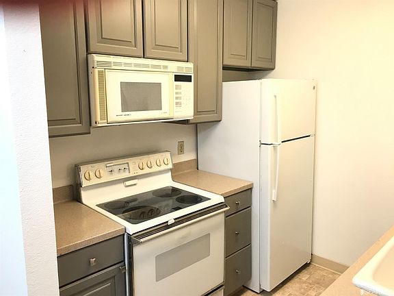 5th image of 376 Imperial Way #460