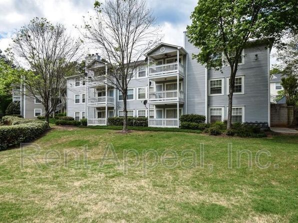 1347 Keys Crossing Dr NE