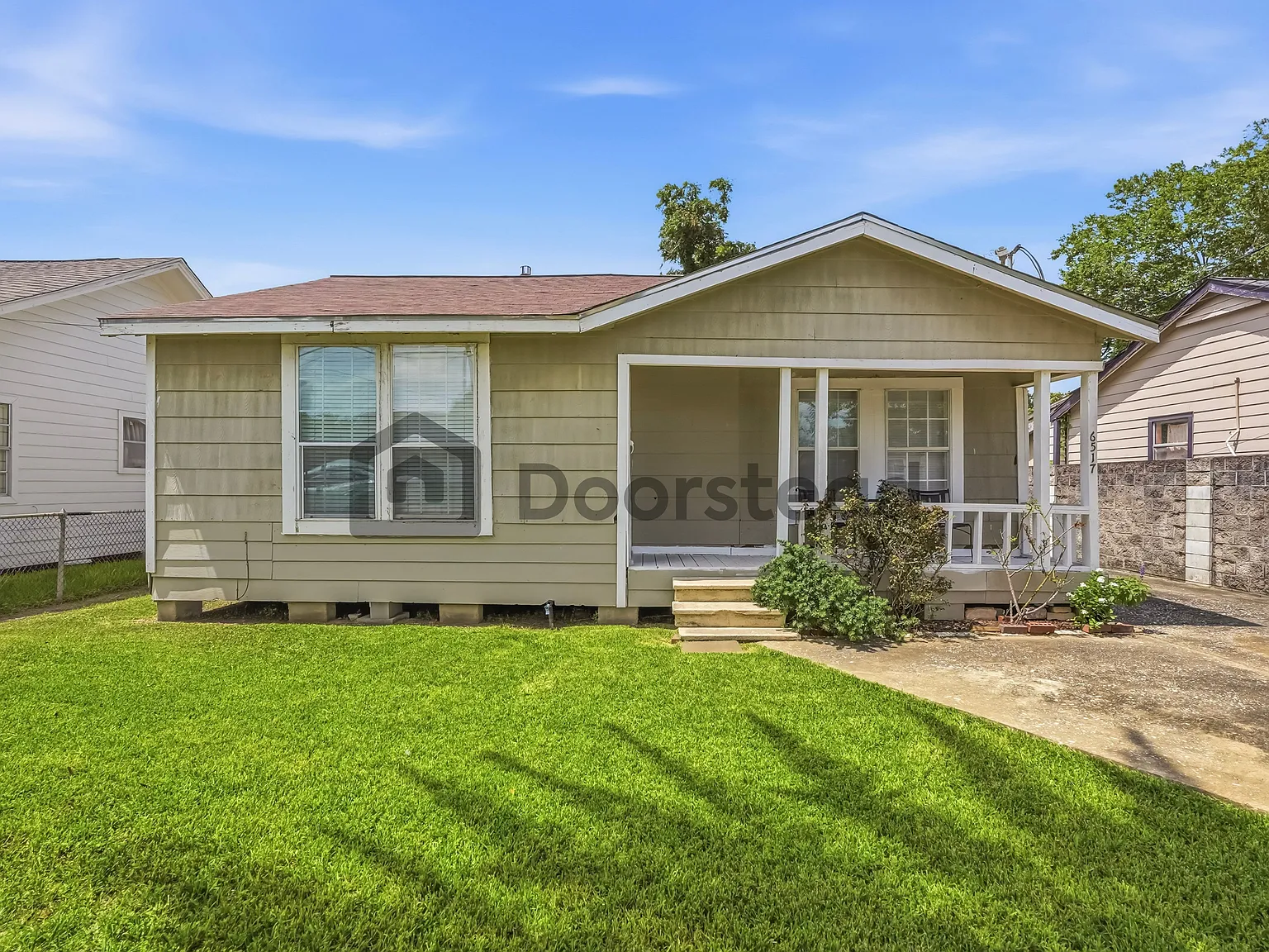2 bed, 1.0 bath, 896 sqft, $1,820 — Photo 4