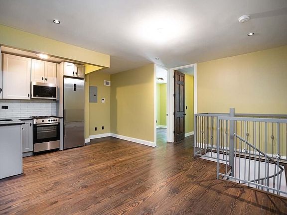 2nd image of 1027 President St #1BA