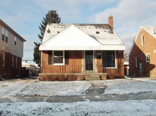 9376 Hubert Ave, Allen Park, MI 48101