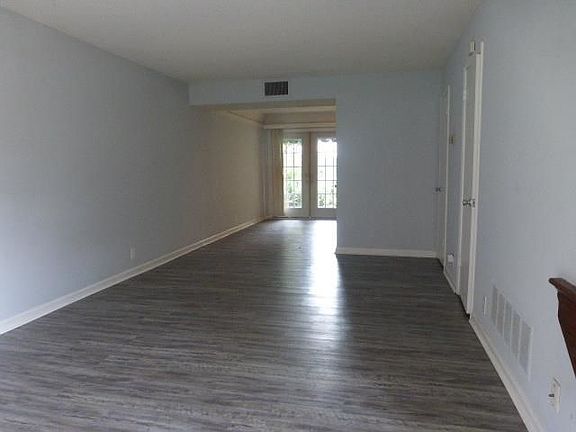 3rd image of 1214 Bristol Dr #1214