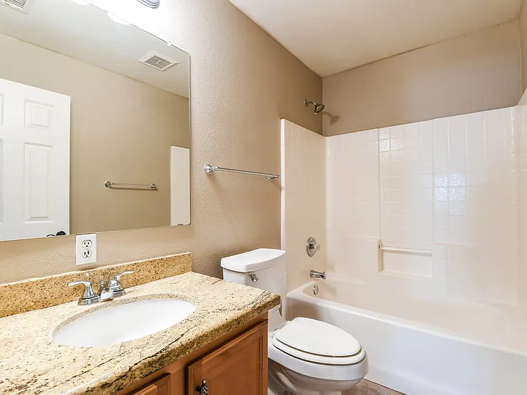 1081 E Horseshoe Dr — Photo 16