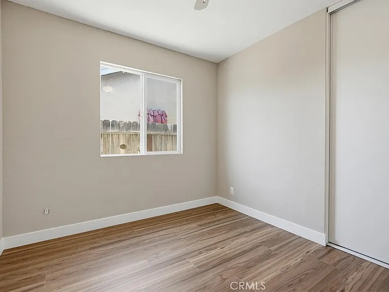 243 N Pageant St — Photo 35