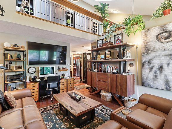 3rd image of 8641 Alpine Dr APT E