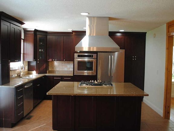 3rd image of 1208 Clermont Dr