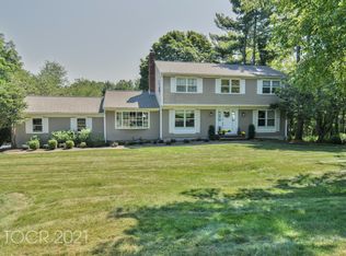 70 Vanderbeck Ln, Mahwah, NJ 07430
