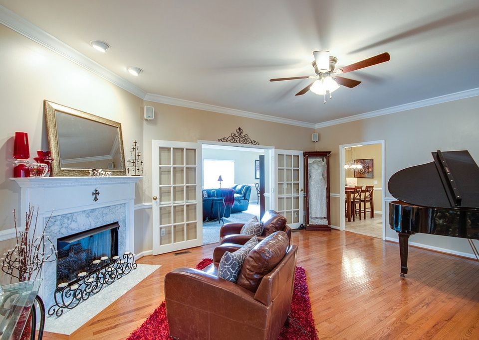 1st image of 1727 Bridget Dr