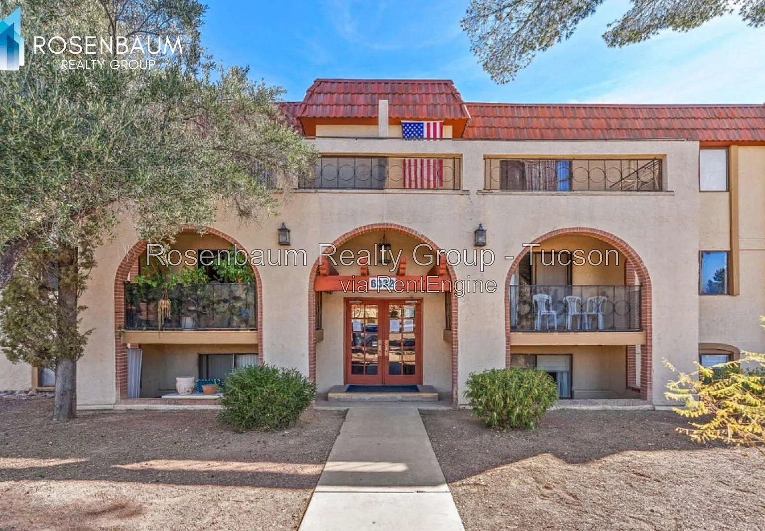 1 bed, 1.0 bath, 672 sqft, $700 — Photo 2