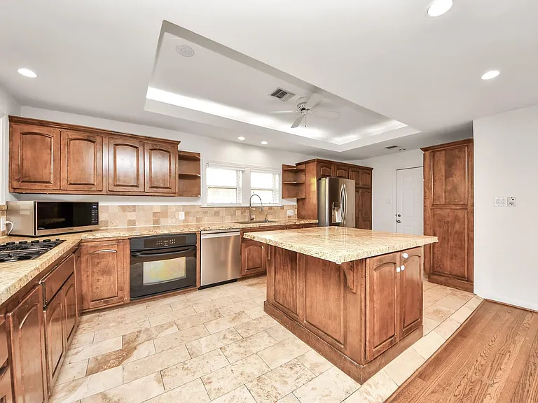 3912 Ruskin St — Photo 14