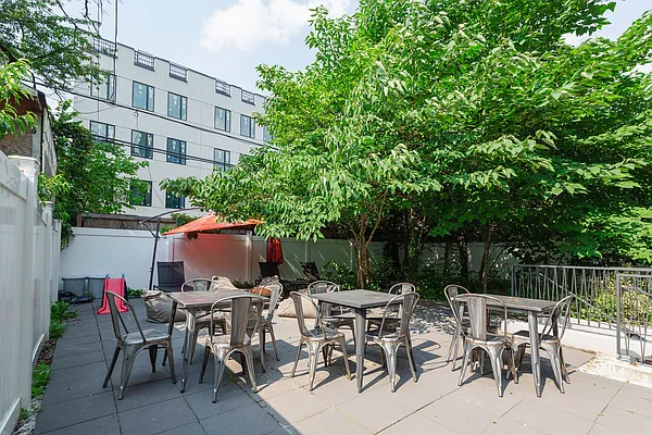 Rented by Nooklyn NYC LLC | media 37