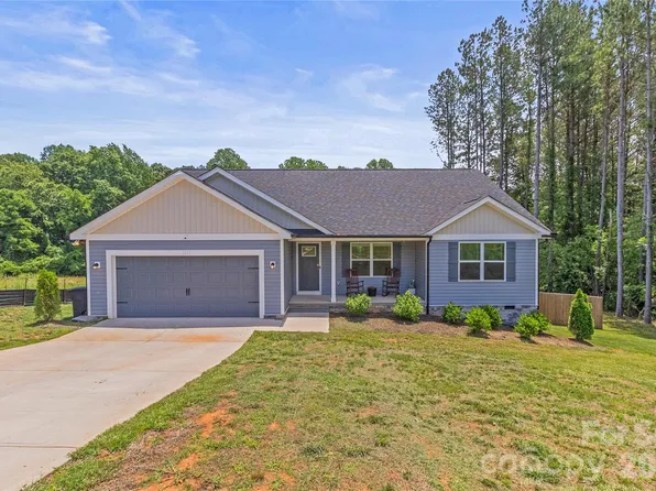 2412 Mintew Cir, Lincolnton, NC 28092