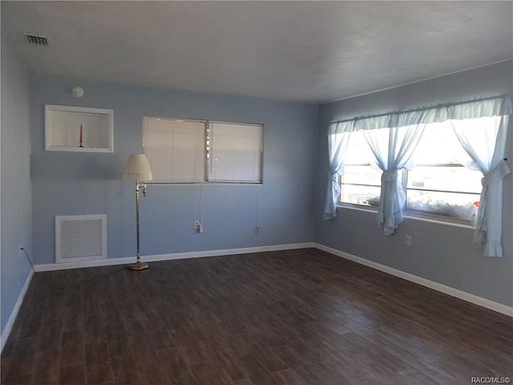 2nd image of 17 S Lincoln Ave