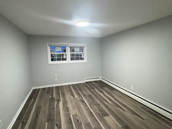 (undisclosed Address), Jersey City, NJ 07305