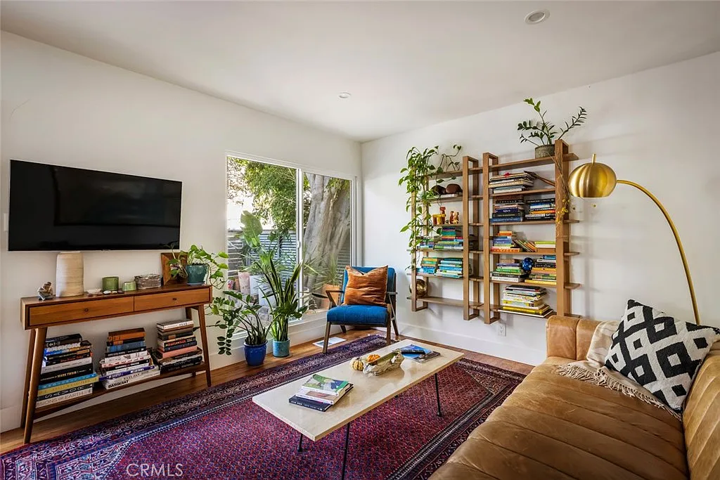 2 bed, 782 sqft, $3,995 — Photo 4