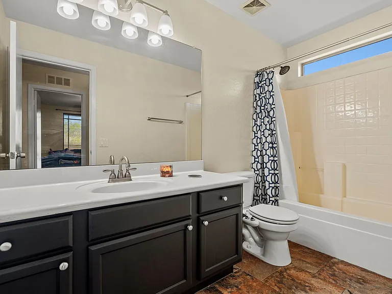 3299 E Boston St — Photo 31