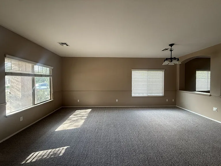 22165 N Celtic Ave — Photo 10