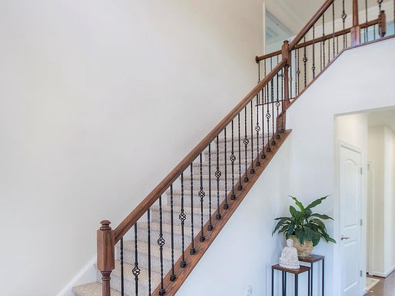 2nd image of 29 Corin Way