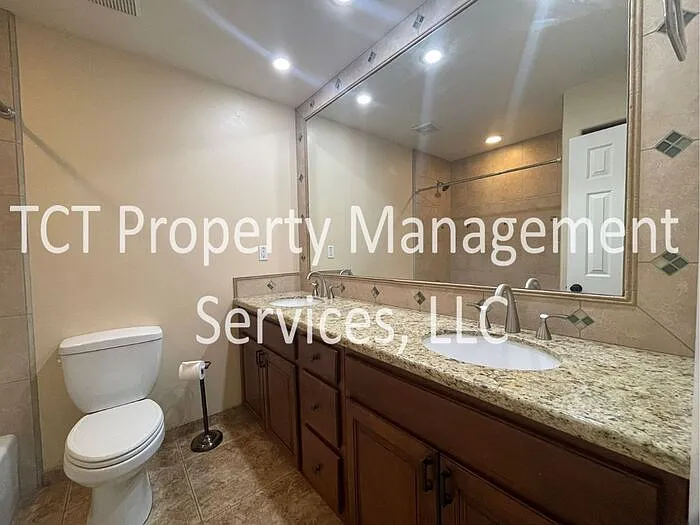 1209 E Hermosa Dr — Photo 9