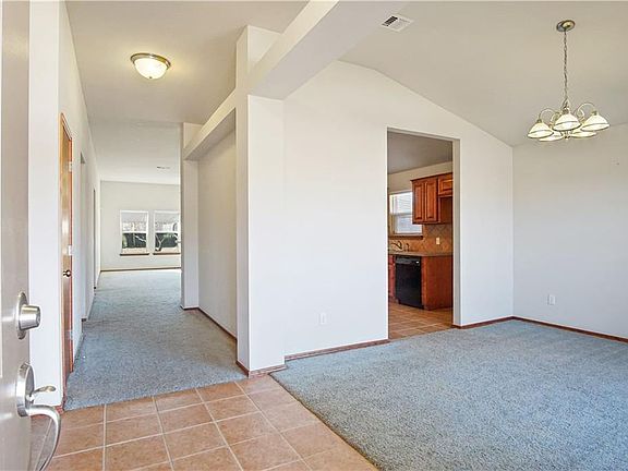 3rd image of 18117 Piedra Dr