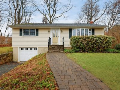 16 Lee Pl, Basking Ridge, NJ, 07920