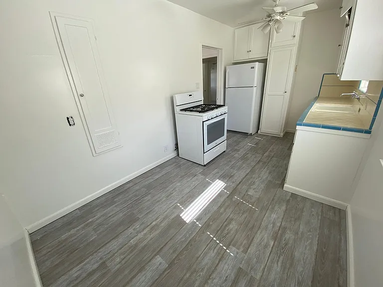 152 Ximeno Ave #C1 — Photo 8